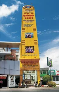Ra mắt trường ngoại ngữ Phượng Tùng