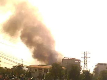 Hà Nội: Cháy  lớn tại chợ xe máy Dịch Vọng