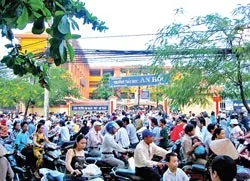 Thực hiện văn minh đô thị tại khu vực xung quanh trường học, bệnh viện: Tăng sức thuyết phục của tuyên truyền