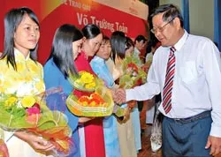 Trao giải thưởng Võ Trường Toản năm 2008 tại tỉnh Sóc Trăng: Say mê, tâm huyết với nghề