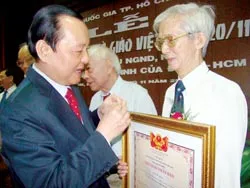 Tin tưởng, kỳ vọng lớn vào sự góp sức của các thầy, cô trong xây dựng và phát triển
