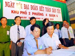 Lãnh đạo thành phố dự “Ngày hội Đại đoàn kết dân tộc”