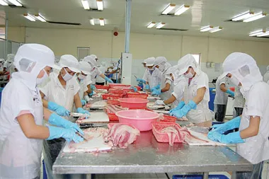 Ngành công nghiệp-thách thức vượt khó!
