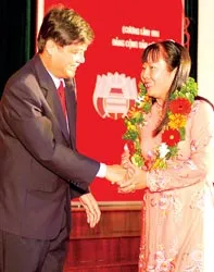 Trao giải thưởng Võ Trường Toản năm 2008 - Ấm áp nghĩa tình ảnh 2