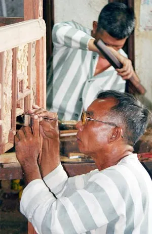 Ghi chép sau song sắt ảnh 2