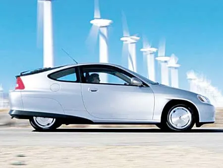 Xe hơi tiết kiệm nhiên liệu lên ngôi