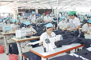 Sản xuất khó khăn, giãn đầu tư!