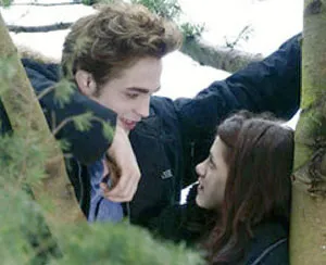 Chạng vạng từ sách đến phim