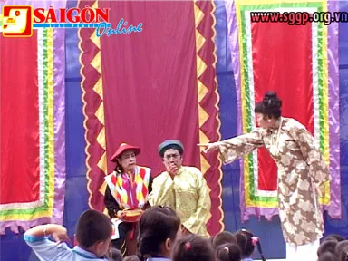 Hát Bội đến với các học sinh trường Nam Sài Gòn ảnh 3