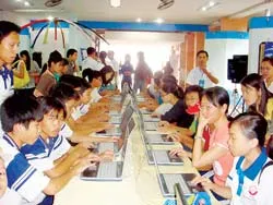 Hơn 10.000 học sinh tham gia ngày hội "Tập trung trí tuệ, nắm bắt tương lai"