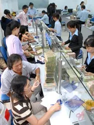 Doanh nghiệp vay vốn “ngán”… thủ tục