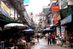 Ngõ lên đường phố