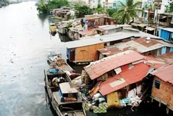 Bài 1: “Nhà sàn” giữa phố