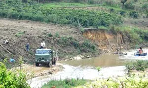 Lâm Đồng: Băm nát suối Vàng