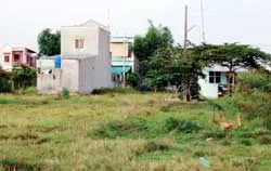 Nhà xây dựng không phép, trái phép tại TPHCM: Vì sao chậm xử lý?