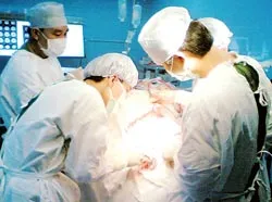 Đầu tư dịch vụ y tế chất lượng hơn cho người dân vùng sâu vùng xa