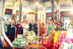 Cao muôn trượng Hùng Vương khí thế ảnh 5