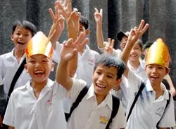 Cao muôn trượng Hùng Vương khí thế ảnh 2