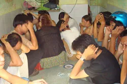 Thực trạng đáng báo động : Chị em… “nghiện” sòng!