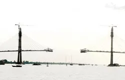 Tập trung thi công các công trình trọng điểm ở ĐBSCL: Sớm hoàn thành sân bay quốc tế Cần Thơ, cầu Cần Thơ, cầu Rạch Miễu