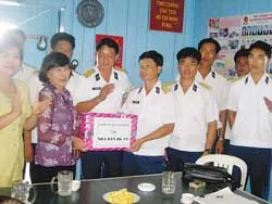 Đoàn đại biểu TPHCM thăm huyện đảo Trường Sa