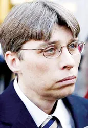 Hâm mộ cũng phải đúng luật