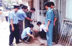 Hiến đất trong buổi “tấc đất tấc vàng”