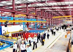 Nhà máy thép tiền chế trị giá 14 triệu USD đi vào hoạt động