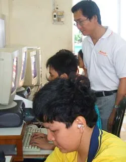 Tấm lòng với học trò khiếm thị