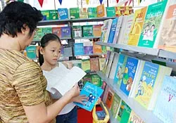 Đảm bảo đủ và kịp thời sách giáo khoa cho năm học mới