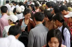 Sáng nay, các bến xe: Nhộn nhịp nhưng... quá tải