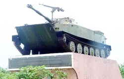 Những người gùi… tăng vào trận chiến ảnh 2