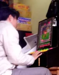 “Đốt tiền” qua xèng