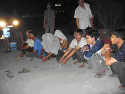 TPHCM: Đánh sập đường dây “rút ruột” container ảnh 6 TPHCM: Đánh sập đường dây “rút ruột” container ảnh 6