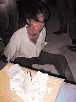 TPHCM: Đánh sập đường dây “rút ruột” container