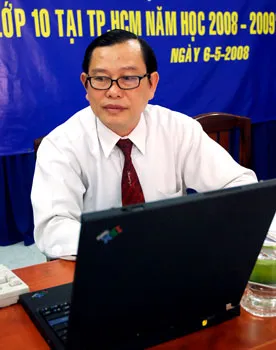 Giao lưu trực tuyến tuyển sinh lớp 10 tại TPHCM: 80% học sinh lớp 9 trúng tuyển vào lớp 10 công lập ảnh 3