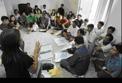 Myanmar: Bão đi qua, khó khăn để lại ảnh 9