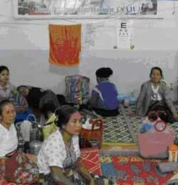 Myanmar: Bão đi qua, khó khăn để lại ảnh 10