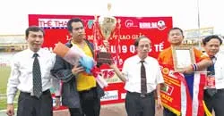 Chùm ảnh về hành động không fair-play của đội U19 Thái Lan ảnh 3