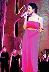 Đại lễ nhạc khai mạc Vesak 2008: Hài hòa giữa âm hưởng Phật giáo và nghệ thuật đương đại ảnh 2