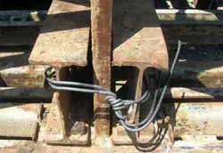 Quảng Ngãi: Báo động nạn tháo trộm thiết bị liên kết cầu