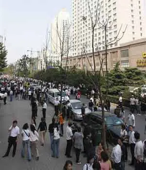 Một số hình ảnh về thảm họa động đất ở Trung Quốc ảnh 3