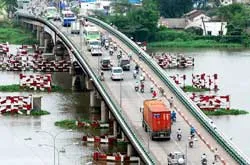 Nỗi lo... cầu sập ảnh 2