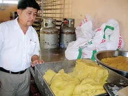 Xung quanh việc cấp giấy chứng nhận VSATTP tại TPHCM: Trách nhiệm... lửng lơ!