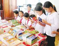 Sôi động “Tháng phát hành sách phục vụ Hè 2008”