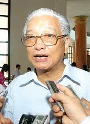 “Cởi nút” lãi suất cơ bản để dòng vốn chảy bình thường