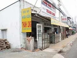 Cần sớm giải tỏa các ki-ốt xây dựng trái phép