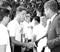 Bài 1: Câu chuyện “chiếc hộp đen”