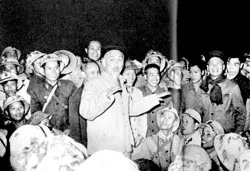 Người cựu chiến binh và chiếc băng tang Bác Hồ