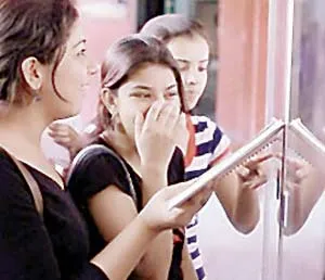 Ấn Độ cảnh báo một tai họa: Mùa thi, mùa... ra đi